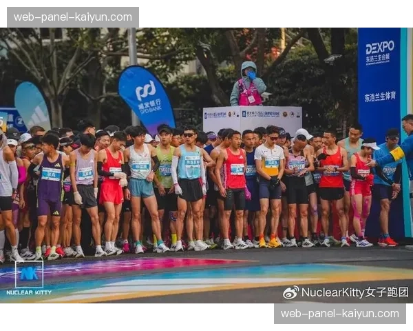 许双双1小时09分54秒卫冕北京半马女子组冠军