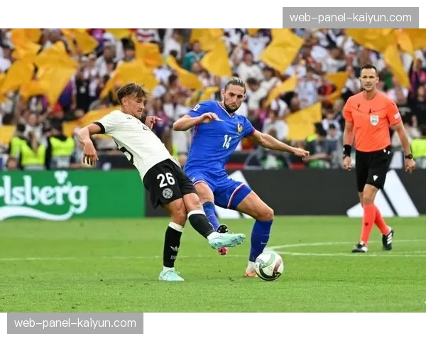 法国队官方确认：埃基蒂克跟腱断裂赛季报销，将无缘世界杯